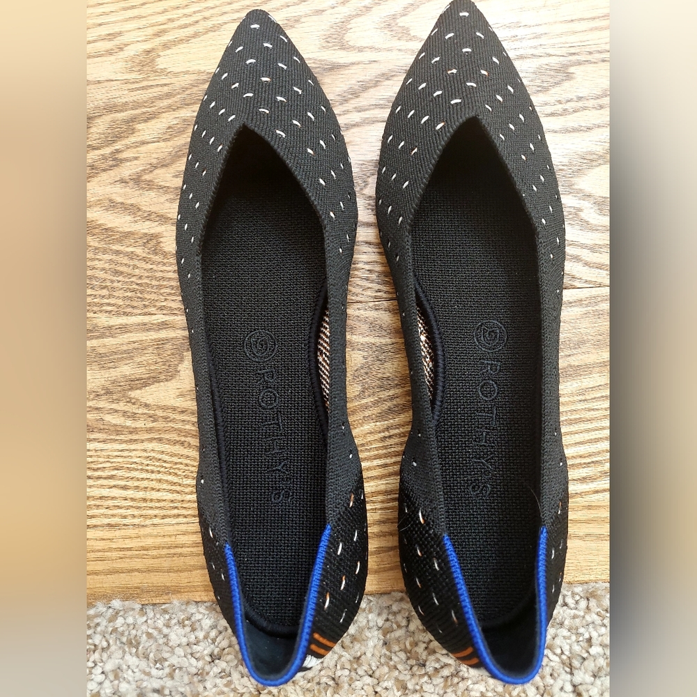 **FREE SHIPPING**  BNIB Rothy's Ivory Dot Points